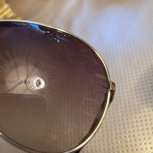 Authentic Gucci Gold Rim Gladiator Sunglasses - Picture 15 of 16